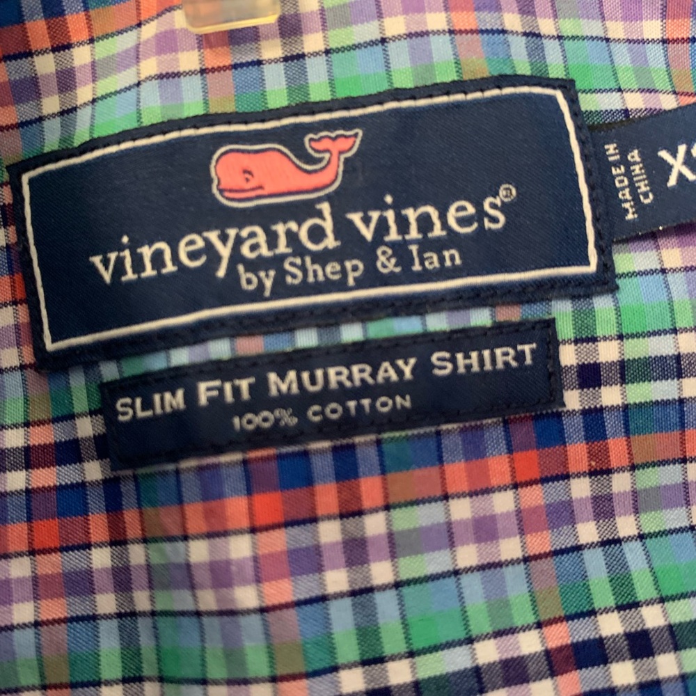 Vineyard Vines Button Down - image 2